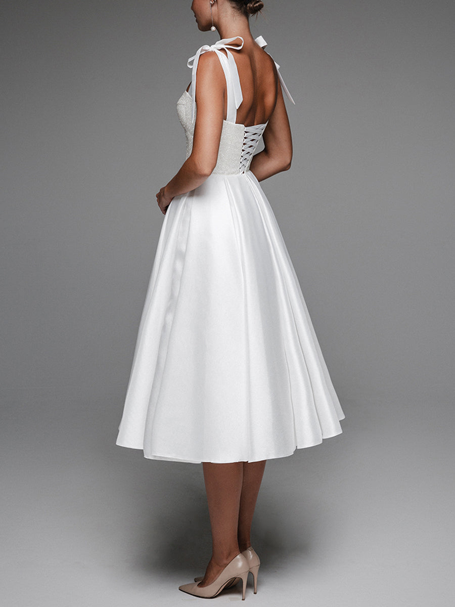 Elegant and simple white lace-up A-line dress